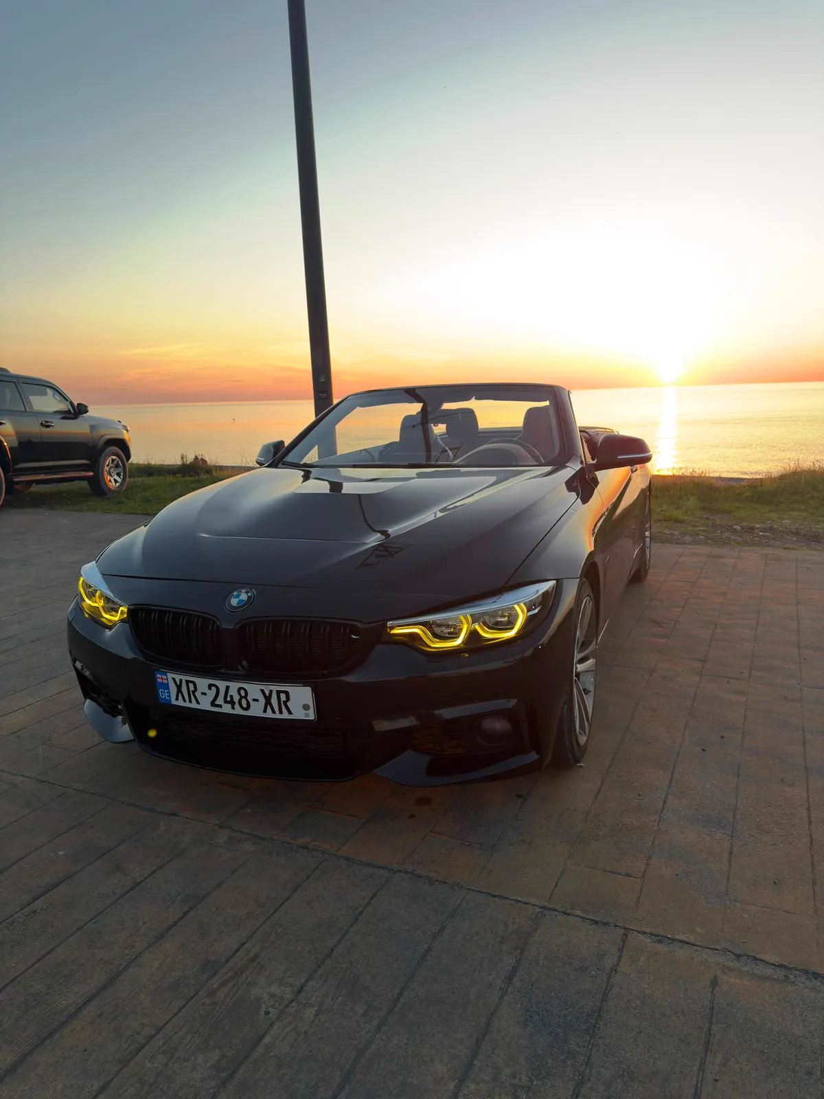 BMW 4 Series Cabrio Black 3