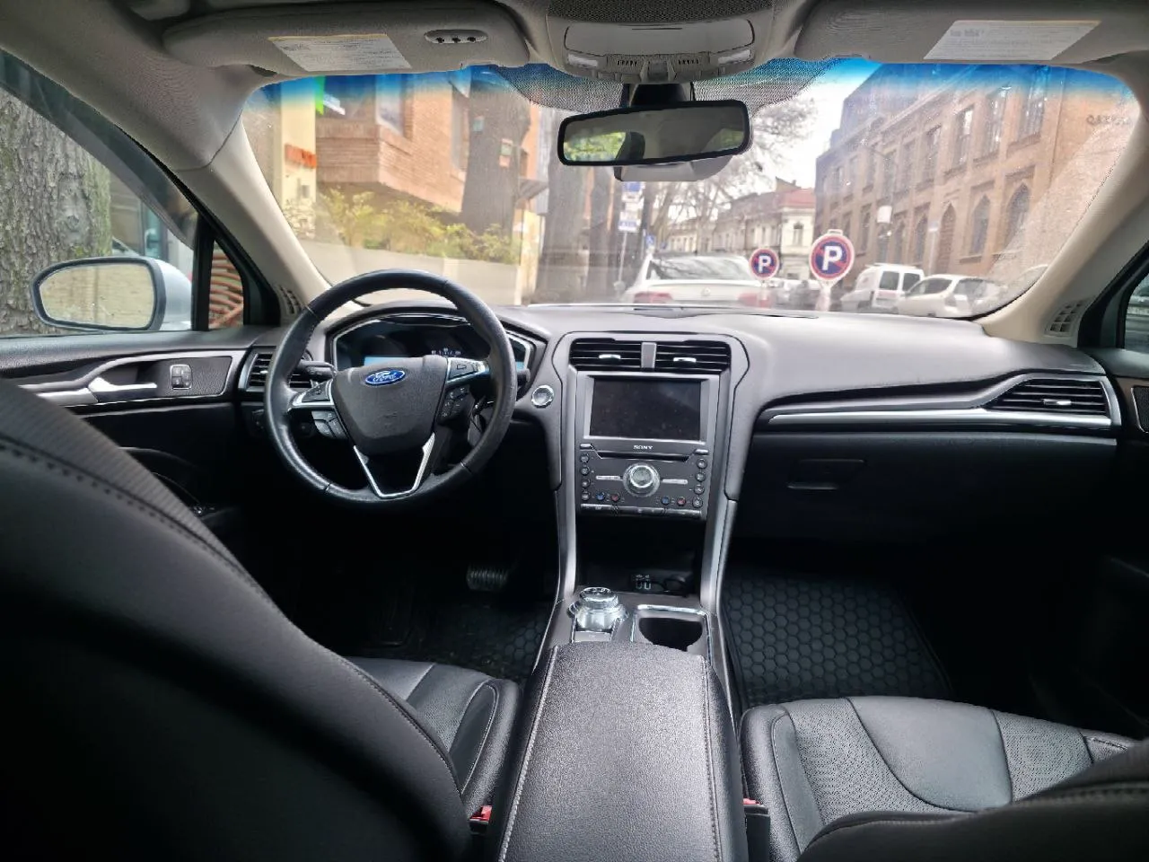 Ford Fusion Hybrid Silver 3