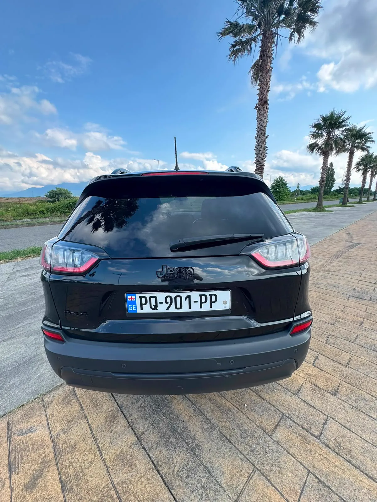 Jeep Cherokee 2020 4