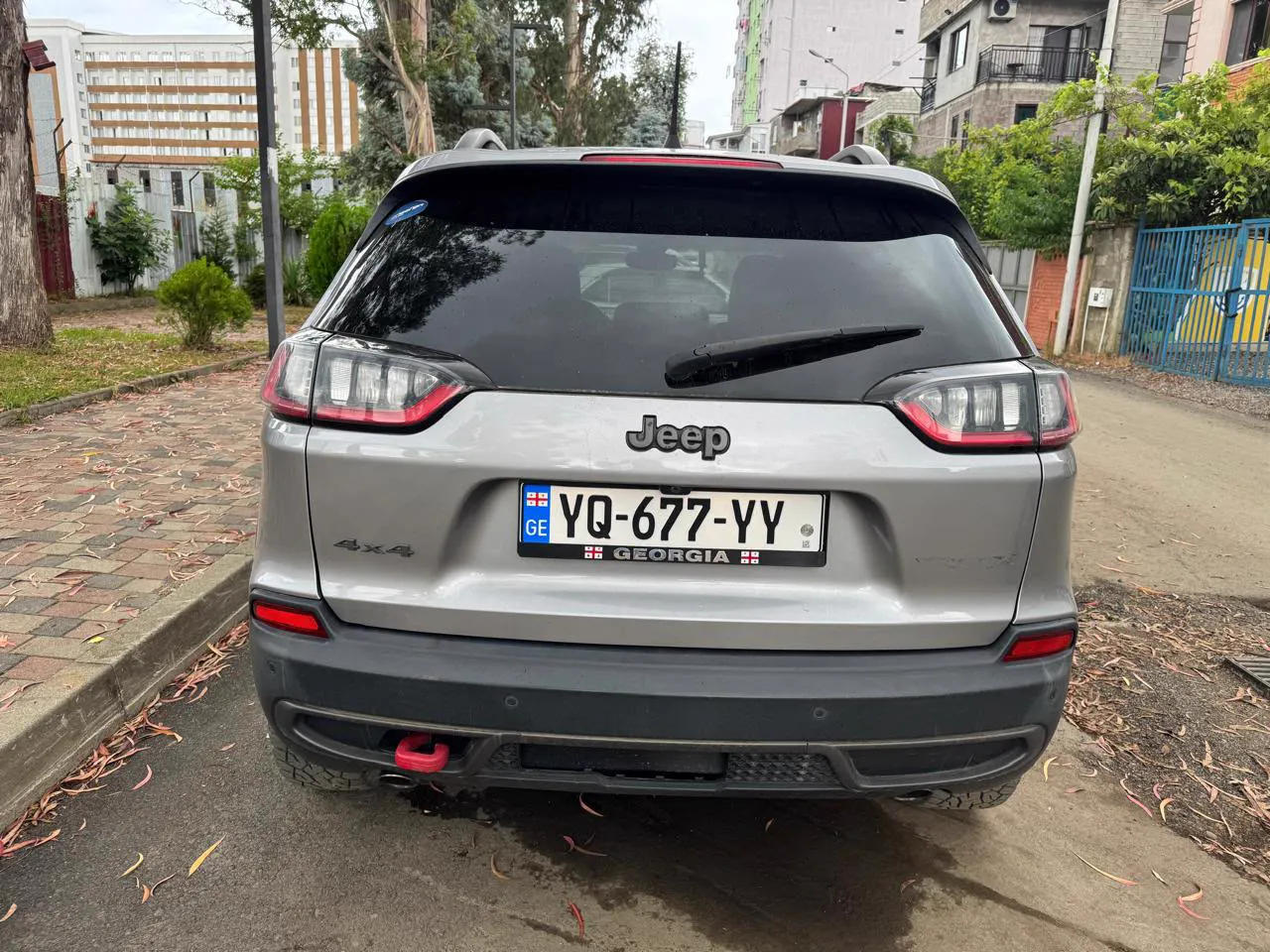 Jeep Cherokee 6