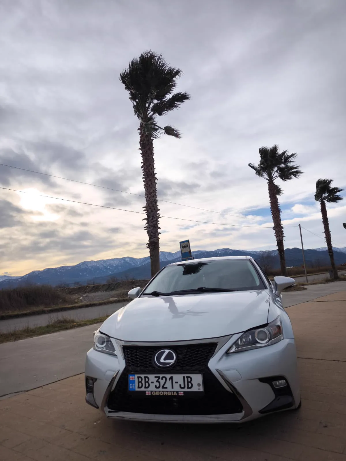 Lexus CT 200h Hybrid 2