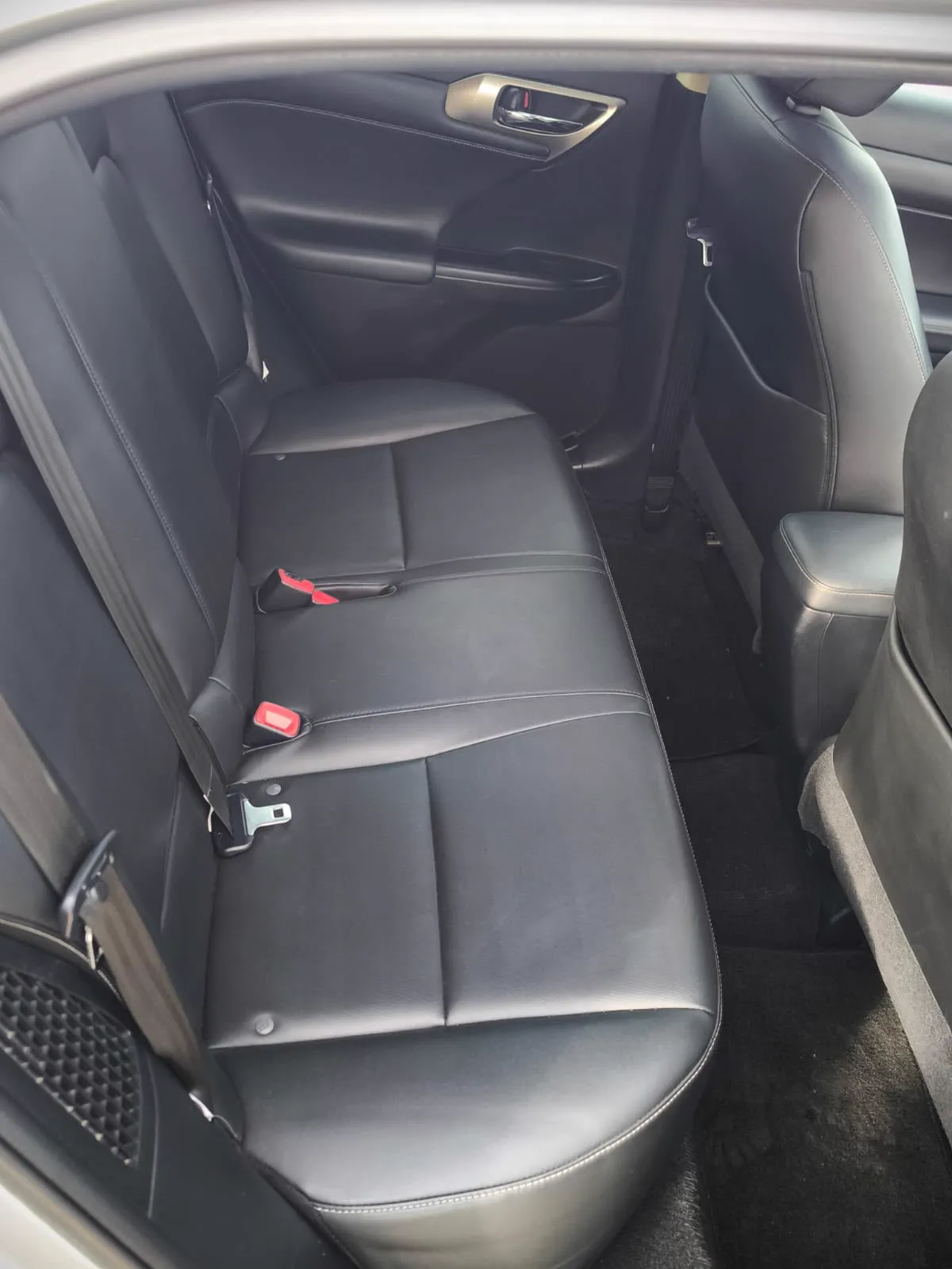 Lexus CT 200h Hybrid 8