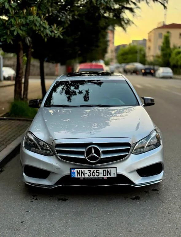 Mercedes E350
