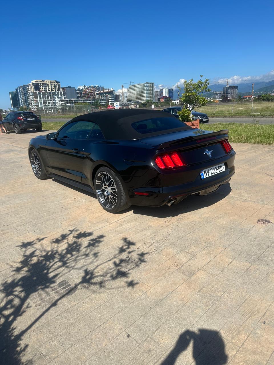 Ford Mustang Cabrio 3.7L Dark Black 2
