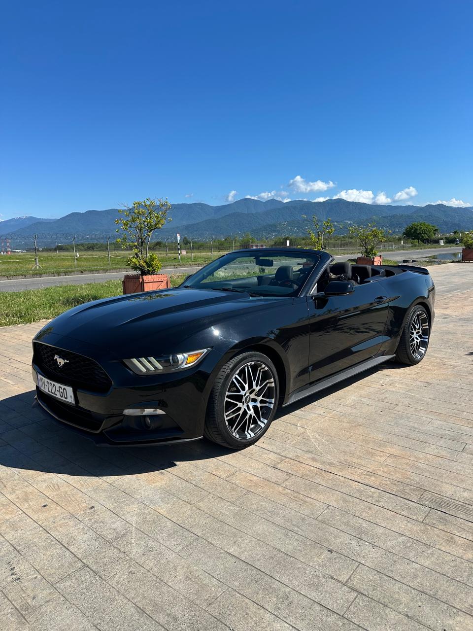 Ford Mustang Cabrio 3.7L Dark Black 5