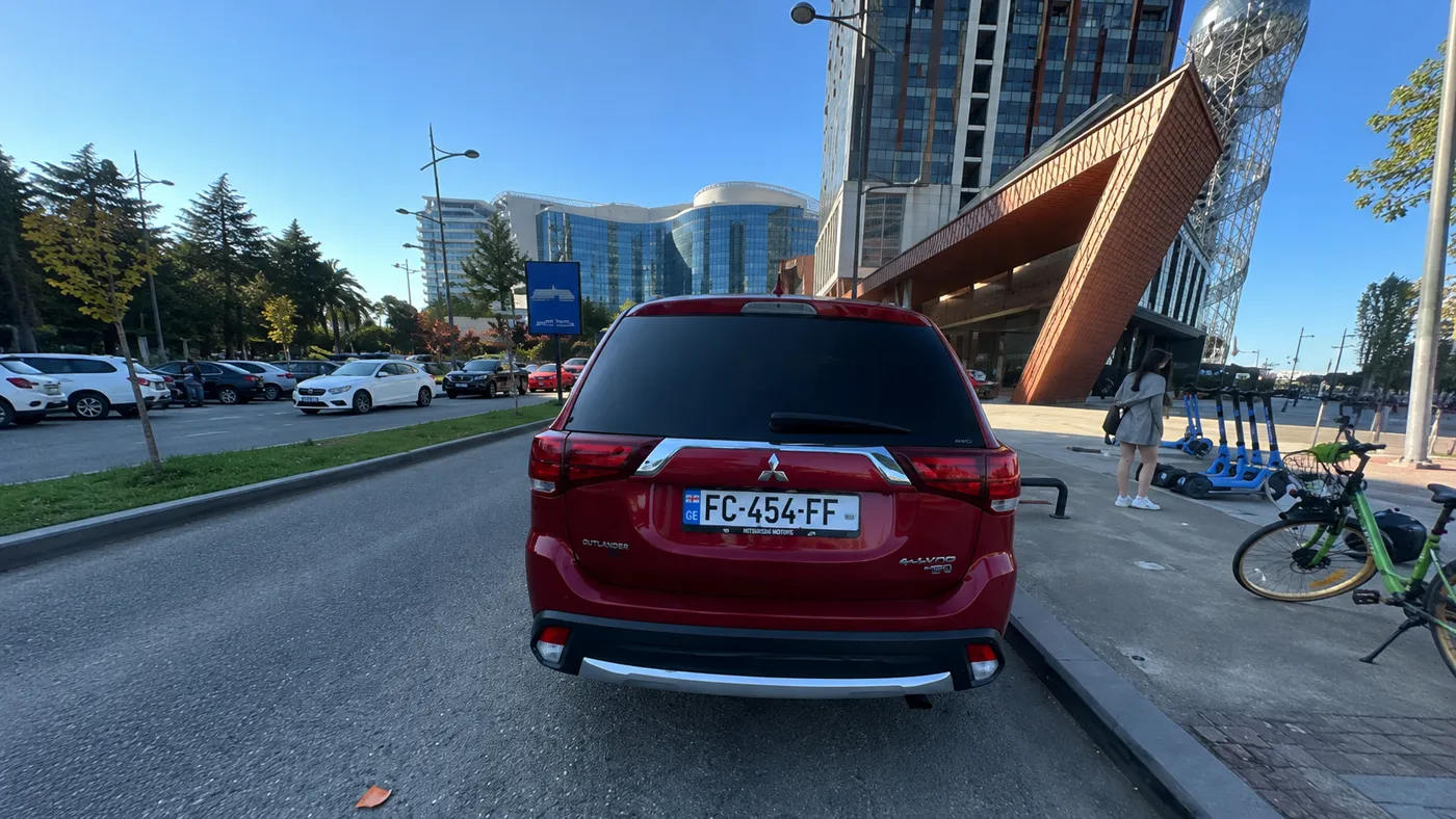 Mitsubishi Outlander 7 Seats 2