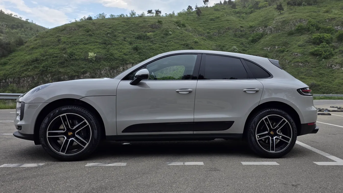 Porsche Macan 2