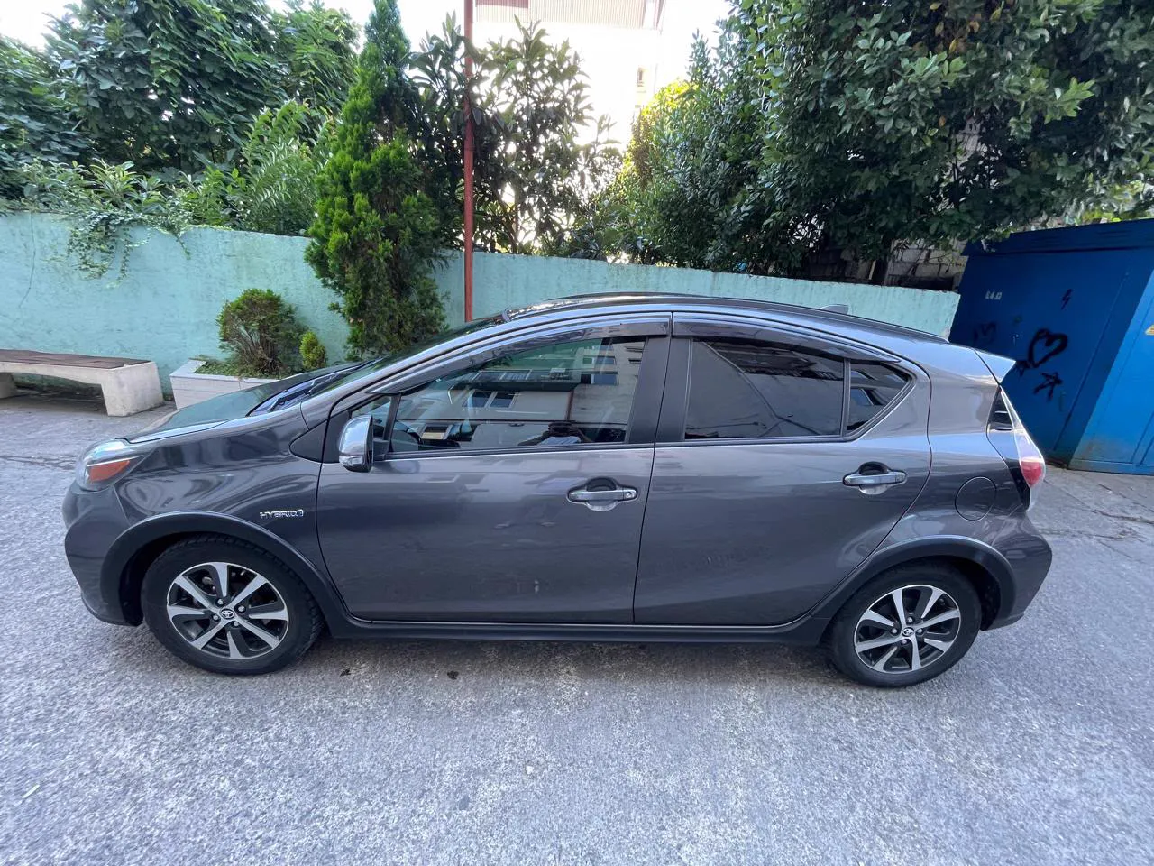 Toyota Prius 4