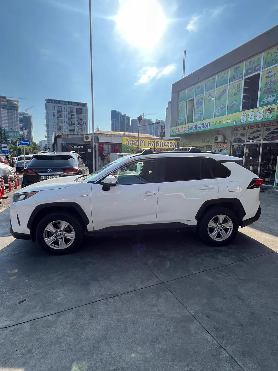 Toyota RAV4 White 2