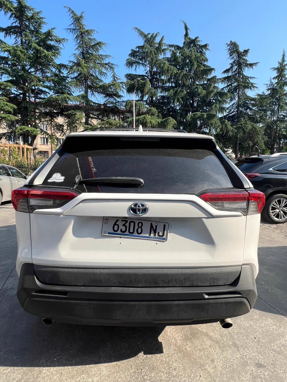 Toyota RAV4 White 3