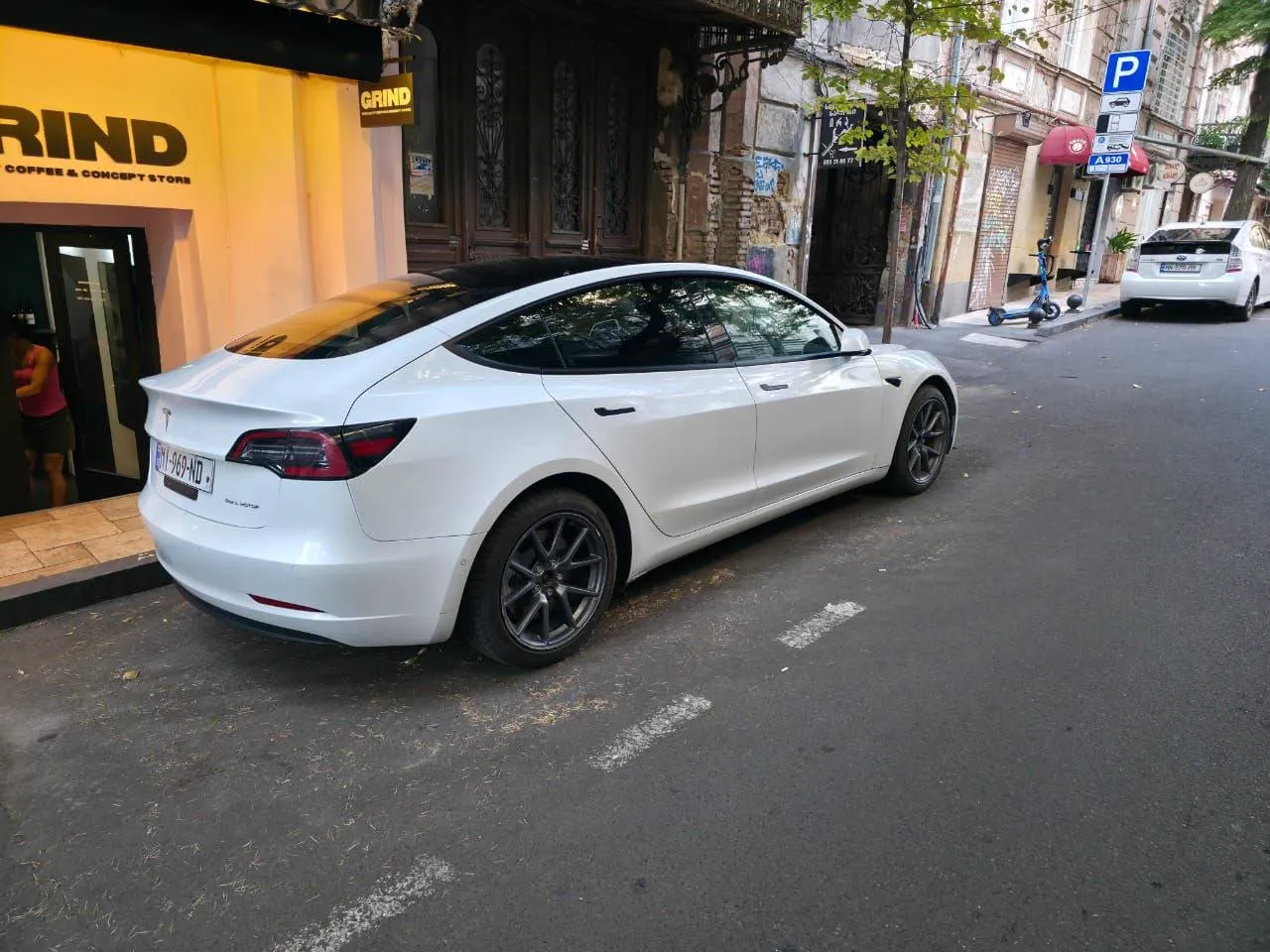 Tesla Model 3 White 3