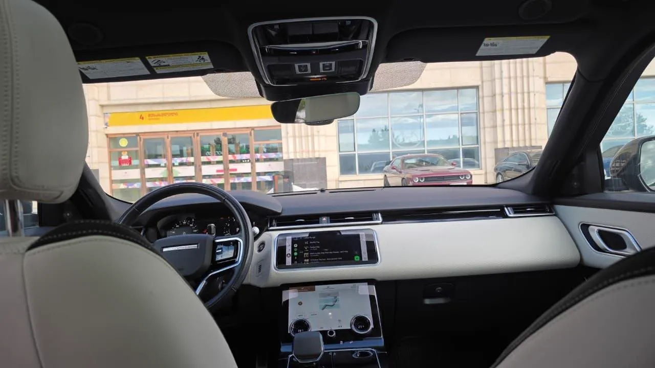 Range Rover Velar 3
