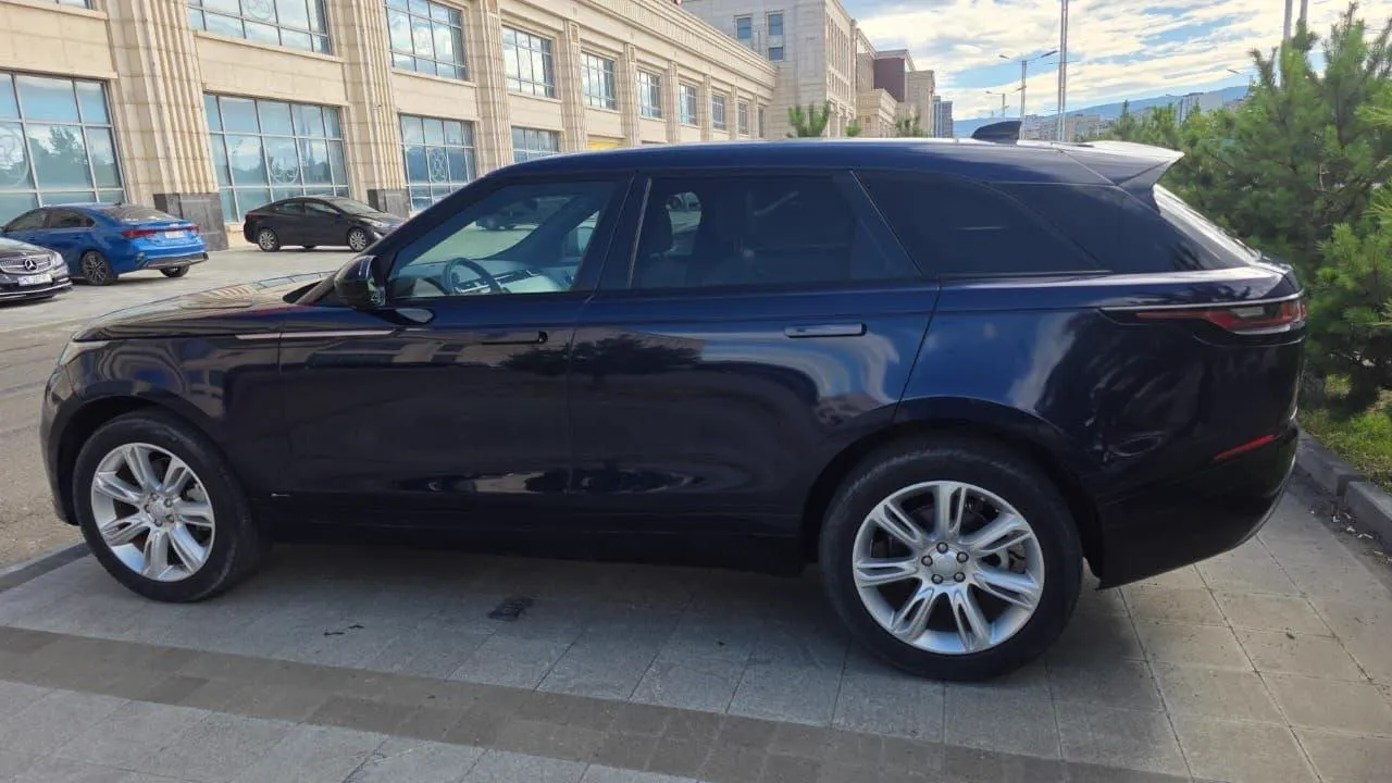 Range Rover Velar 4